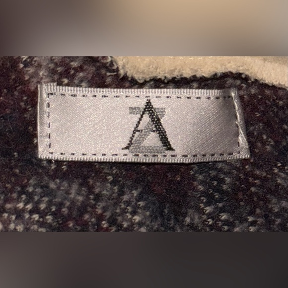 ZA Hooded soft & warm Poncho/Jacket Cream and Red. ONE SIZE FITS MOST. VGUC - Picture 10 of 12